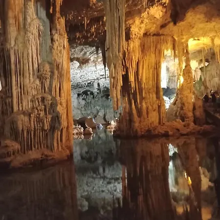 Quedar-se A L'alguer * אלגהרו